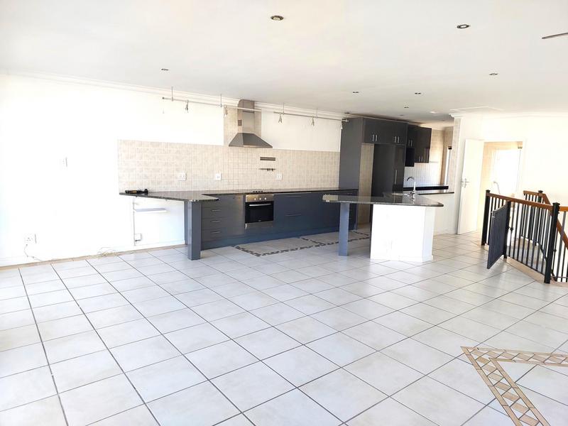 3 Bedroom Property for Sale in Harbour Island Western Cape